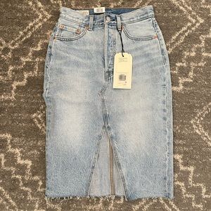 Levi's Premium Deconstructed slit skirt Midi Denim Size 24